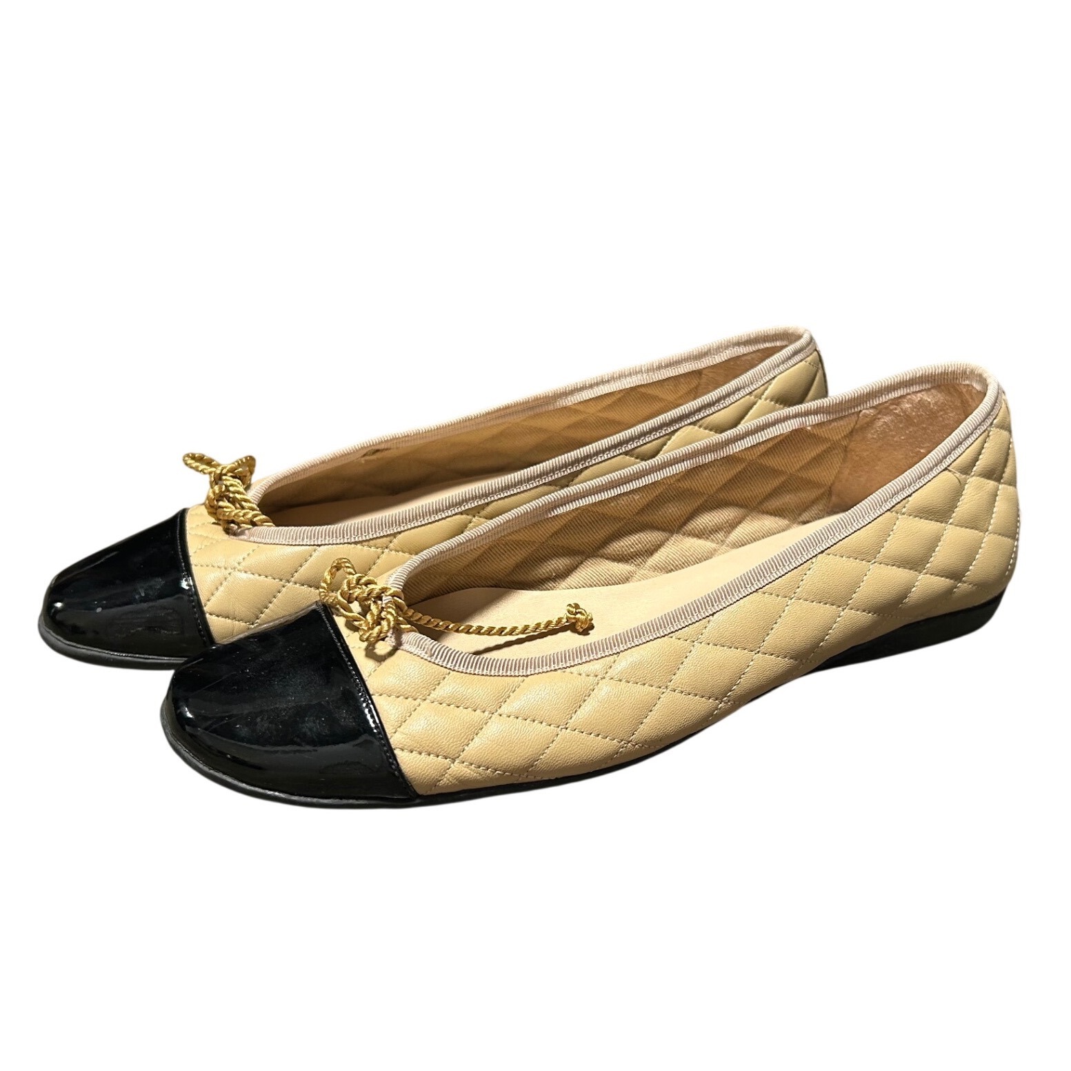 French Sole New York Quilted Ballet Flats Beige Black Cap Toe Gold Bow Size 6.5
